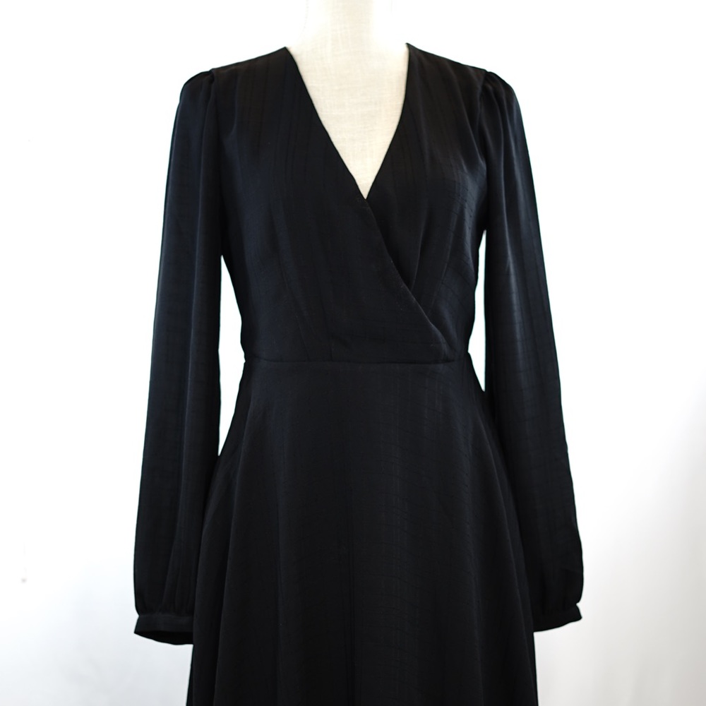 EXPRESS Black Long Sleeve Dress
